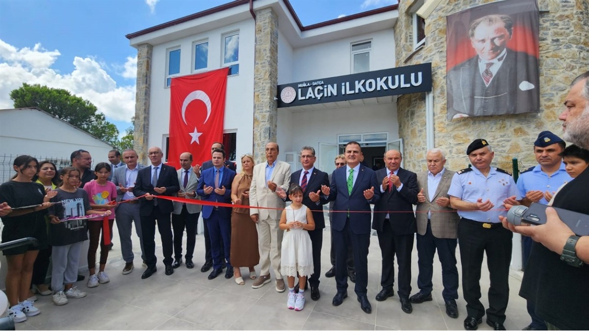 Laçin İlkokulu Açıldı